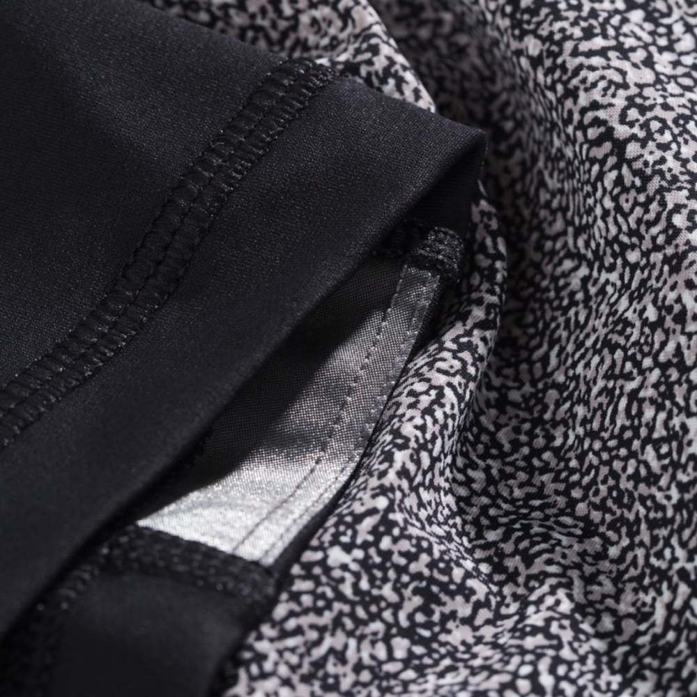 LuluLemon 🍋 Lost in Pace Skirt - Tall - Sea Spray - Picture 4 of 8